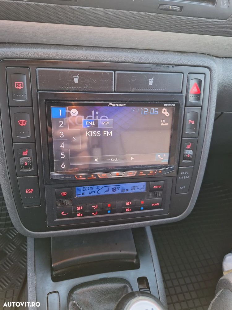 Volkswagen Sharan - 24