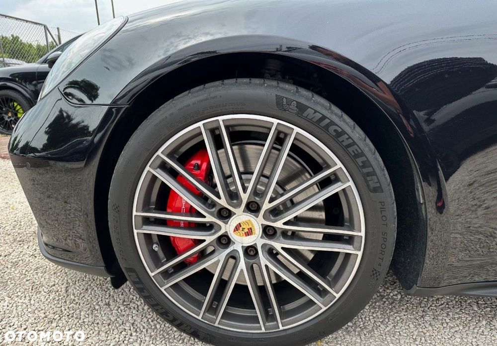 Porsche Panamera - 8