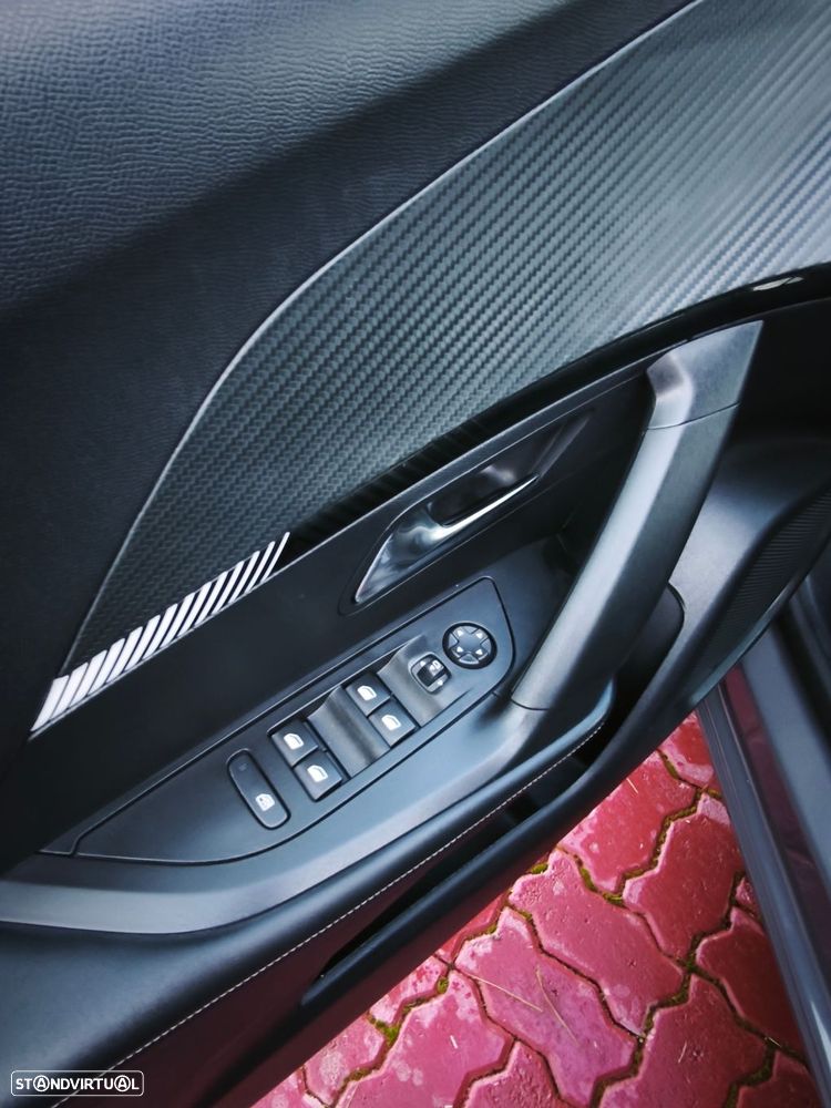 Peugeot 2008 1.2 PureTech Active Pack - 23