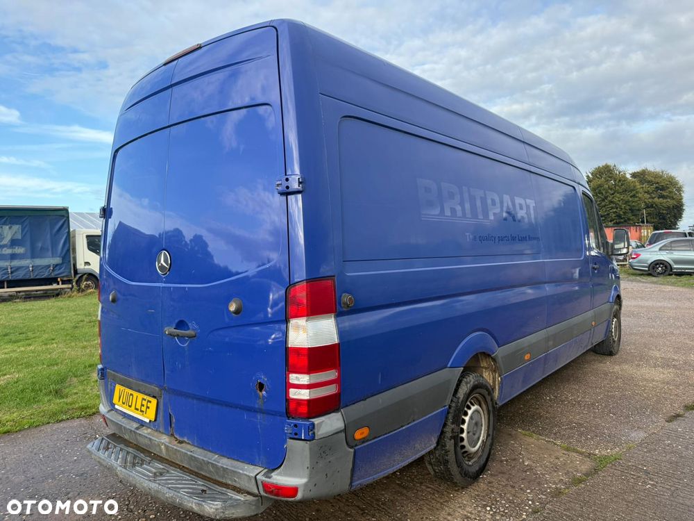 Mercedes-Benz Sprinter - 5