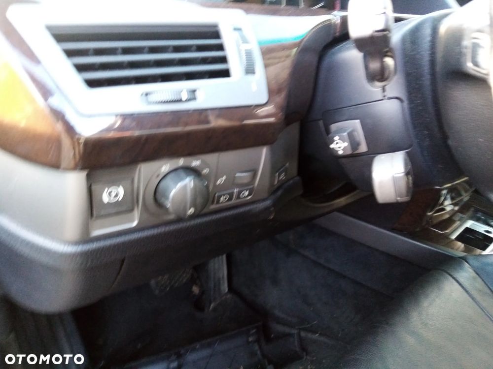 BMW E65 735i 3.6 N62B36A  01 - 05 - ZWROTNICA PRZÓD LEWA PRAWA - 22