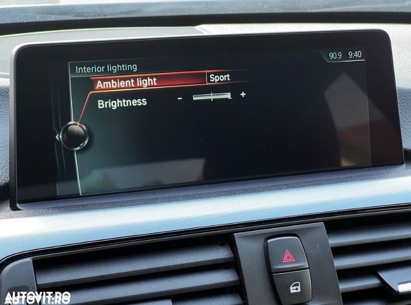 BMW Seria 3 330e iPerformance M Sport - 13