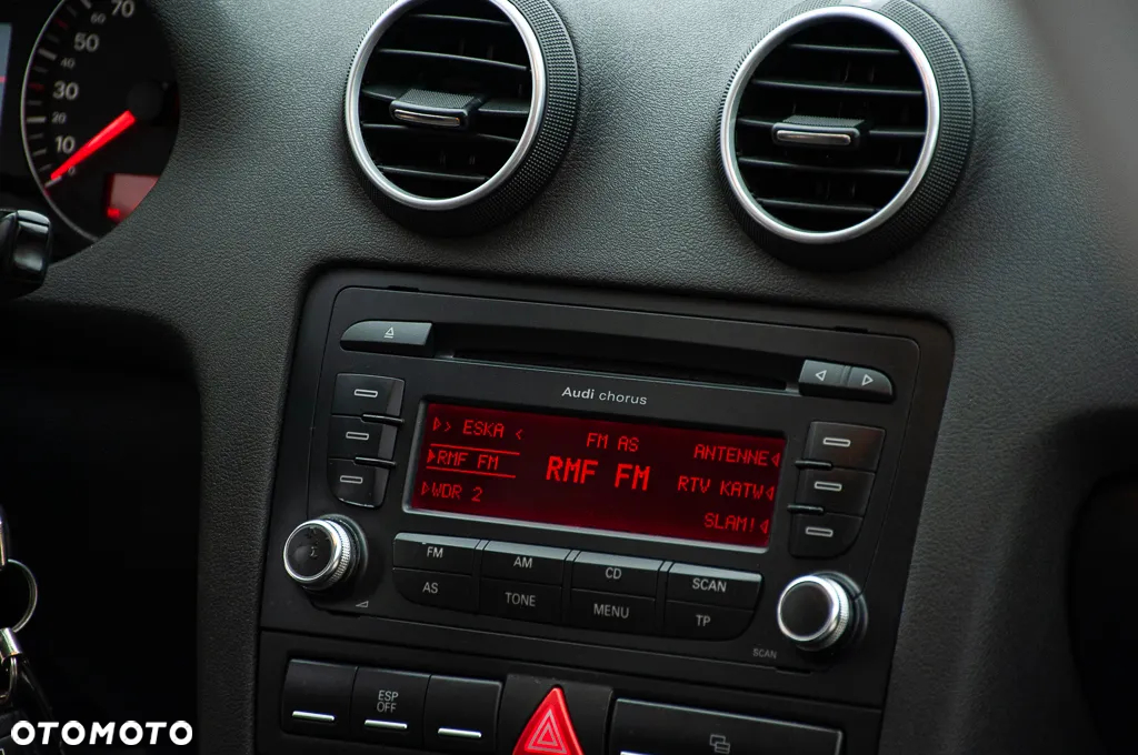 Audi A3 1.6 Ambiente - 22