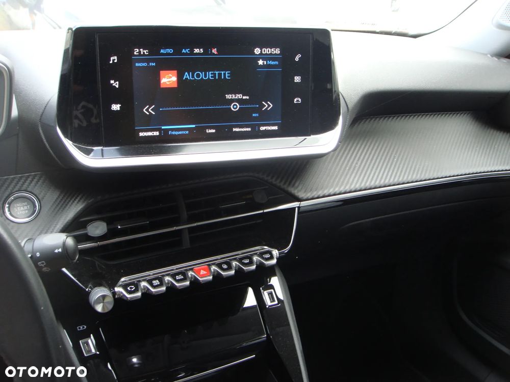 Peugeot 2008 PureTech 130 EAT8 Allure - 11