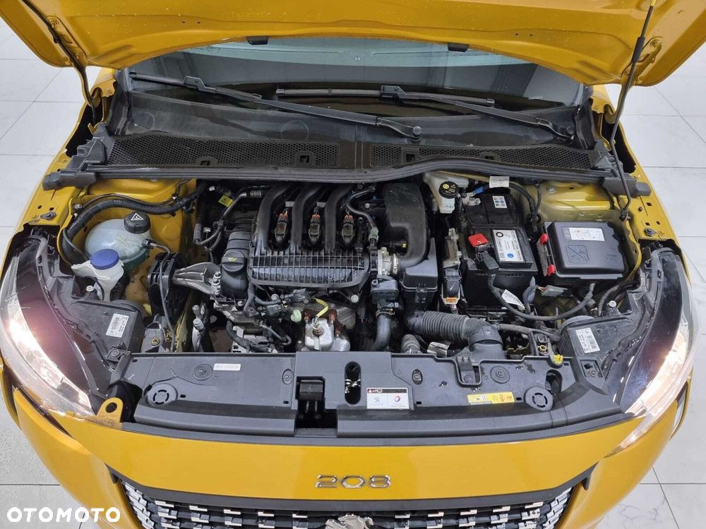 Peugeot 208 - 17