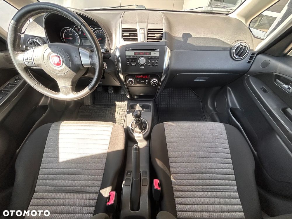 Fiat Sedici 1.6 16V 4x2 Emotion - 24