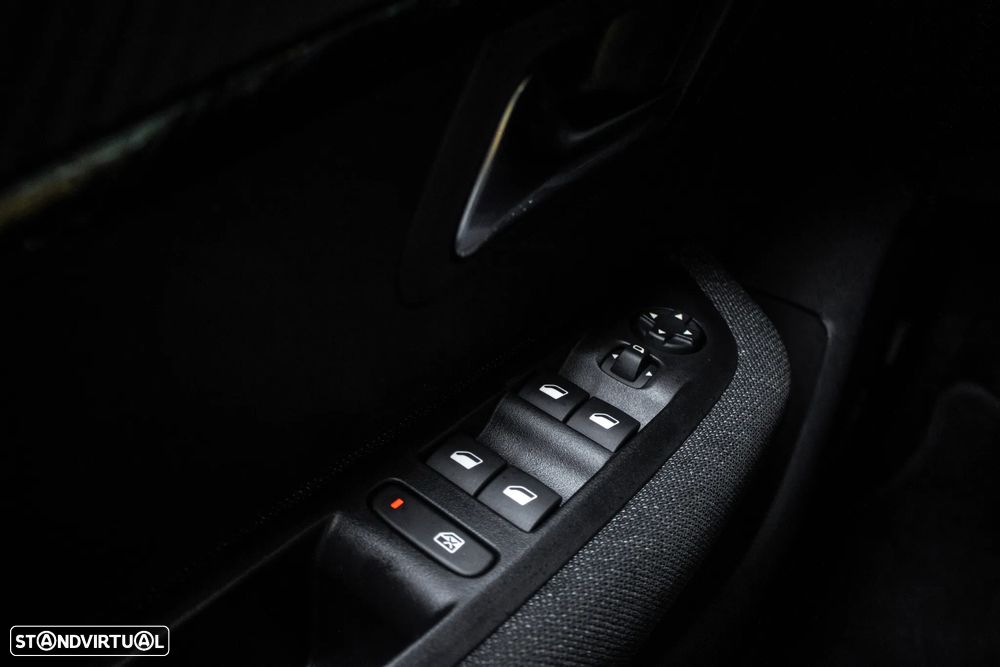 Peugeot e-208 50 kWh Style - 19