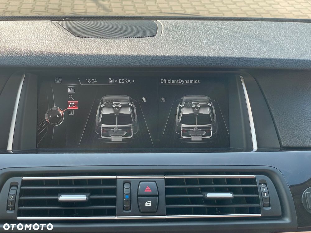 BMW Seria 5 530d xDrive - 24