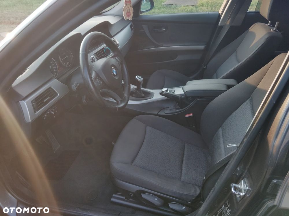 BMW Seria 3 320d - 6