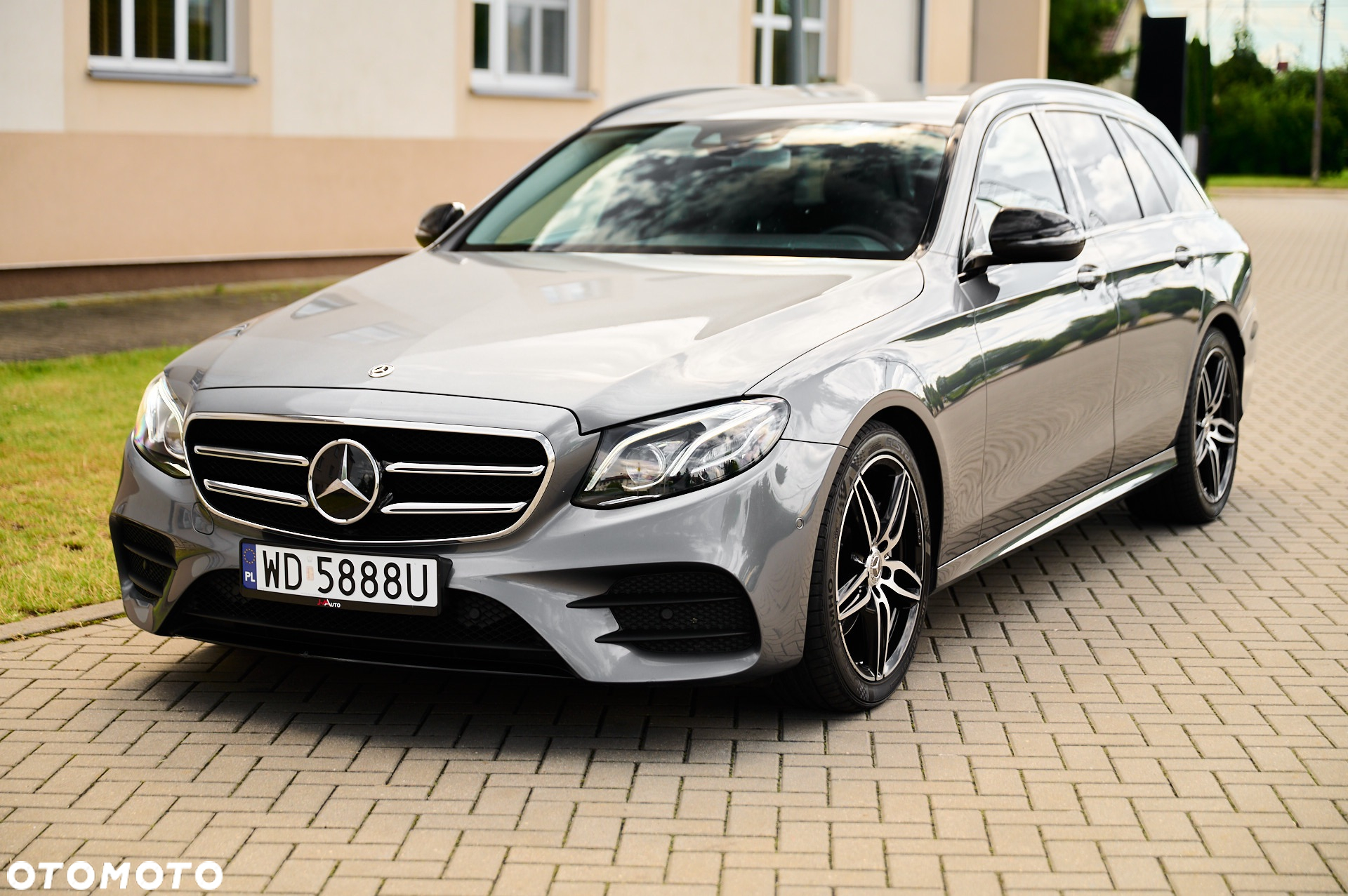 Mercedes-Benz Klasa E - 7
