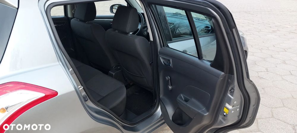 Suzuki Swift - 9