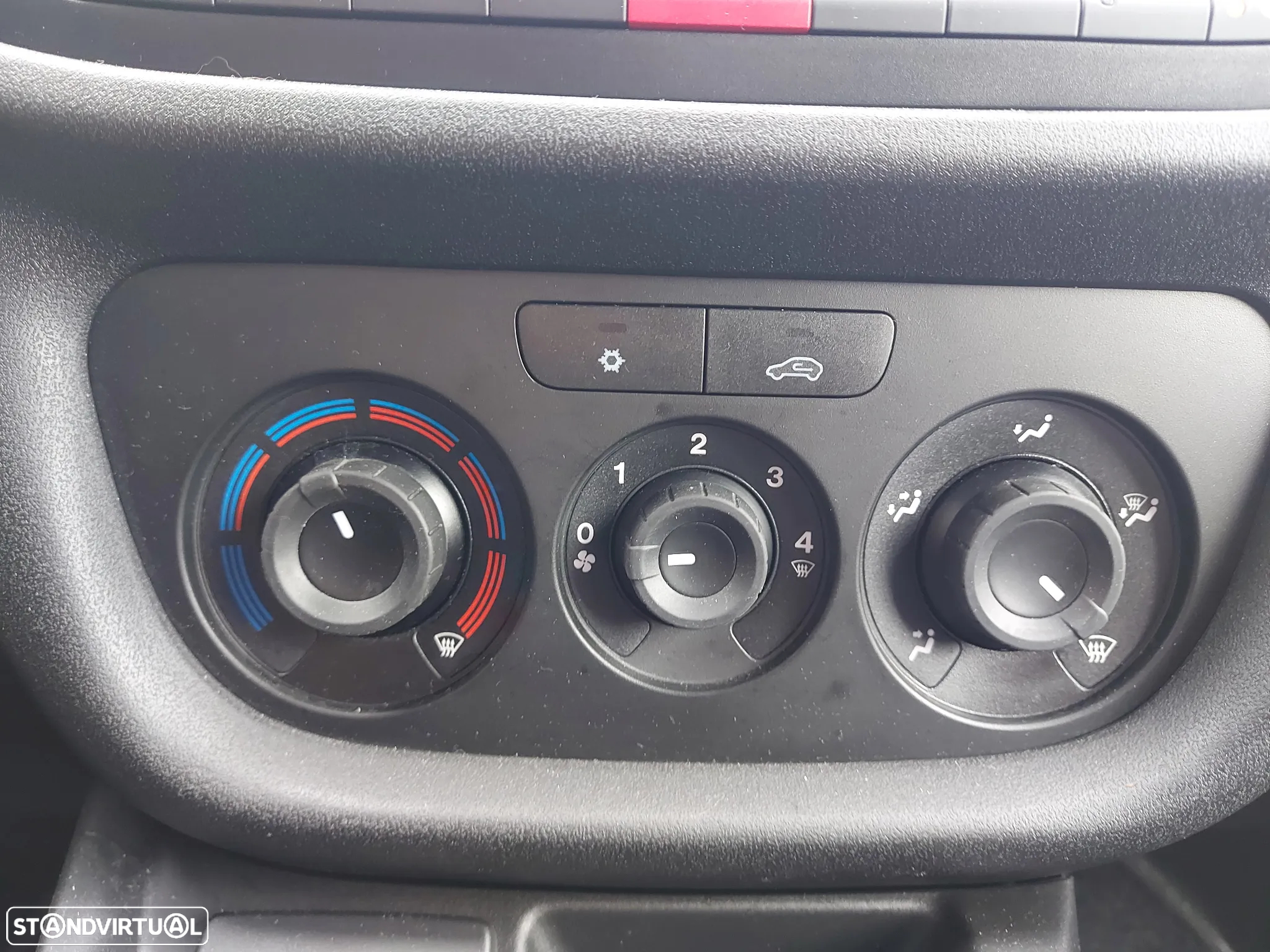 Fiat Doblo 3 Lug c/ Motor FRIO - 13