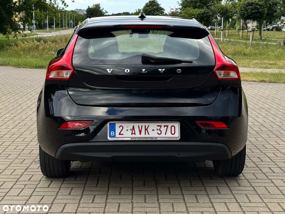 Volvo V40 D2 Momentum - 6