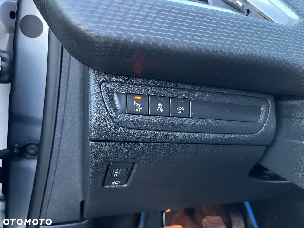 Peugeot 2008 PureTech 110 Stop&Start Business-Line - 17