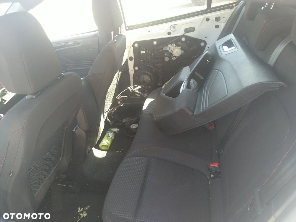 Ford Focus - 8