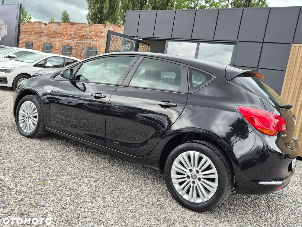 Opel Astra 1.6 CDTI Essentia - 7