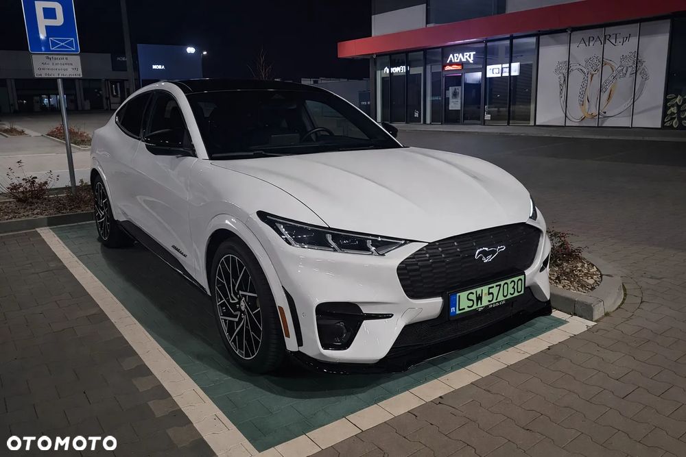 Ford Mustang Mach-E 98kWh AWD GT - 19