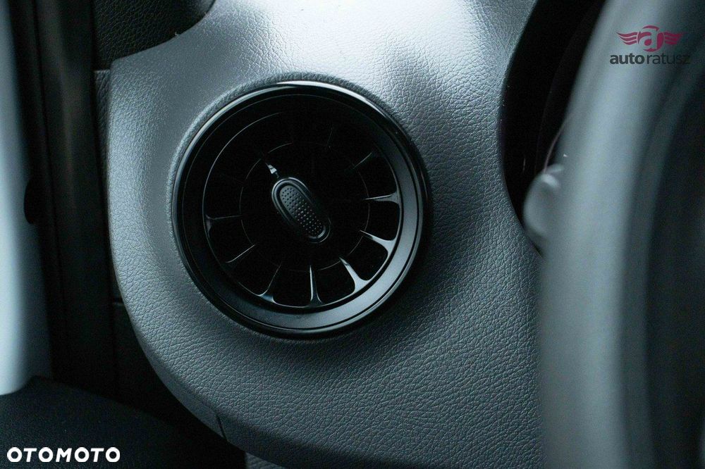 Mercedes-Benz Sprinter - 37