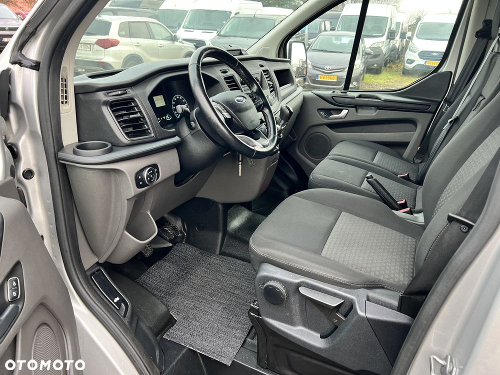 Ford Transit Custom - 11