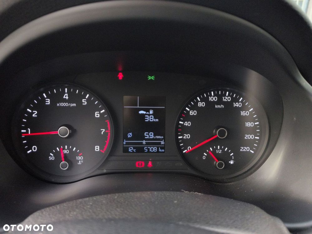 Kia Rio 1.2 M - 11