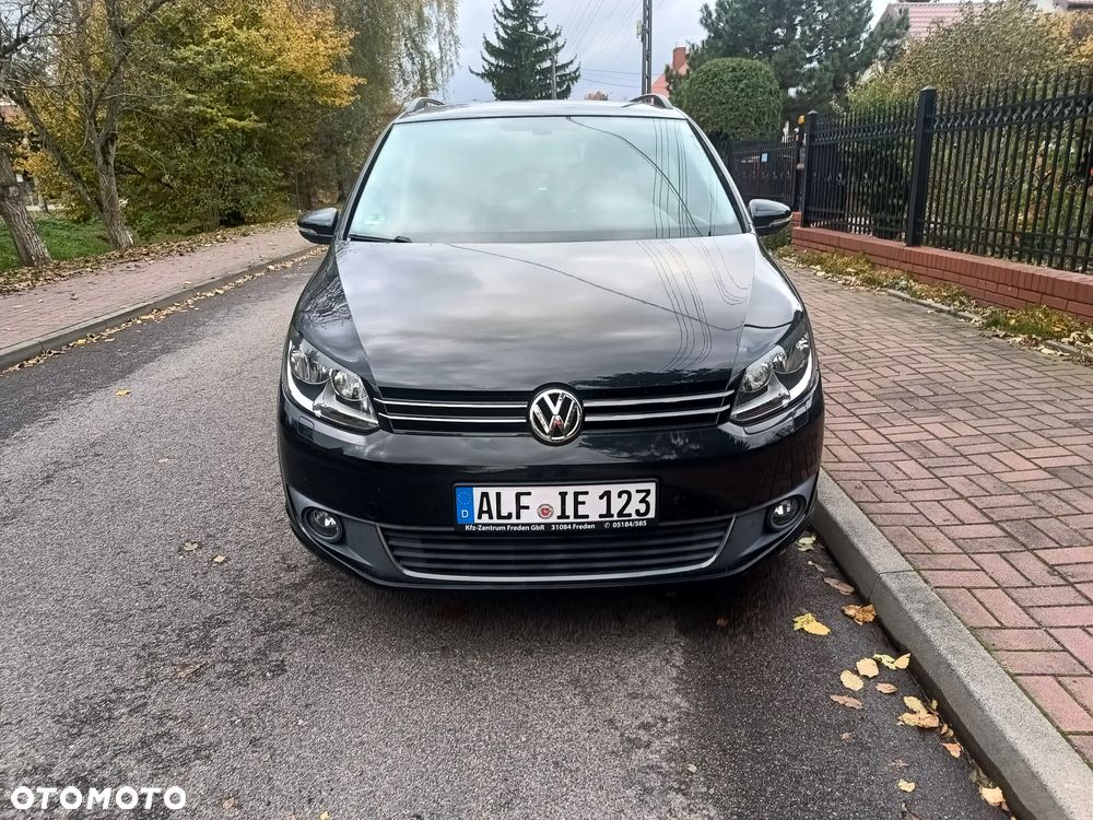 Volkswagen Touran - 12