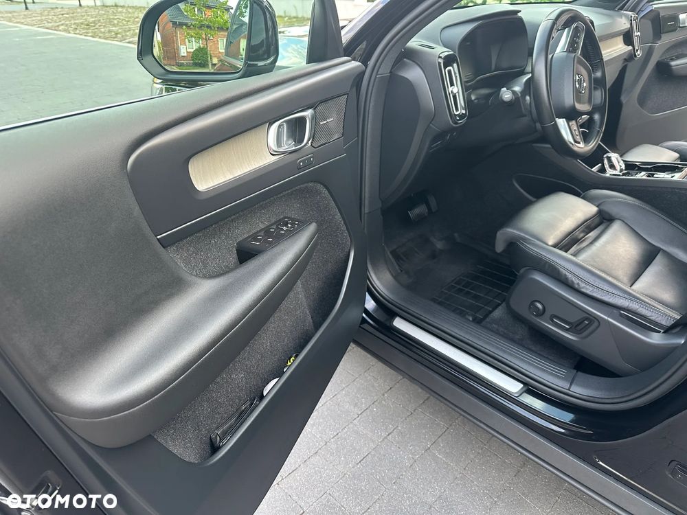 Volvo XC 40 D4 AWD Geartronic Inscription - 17