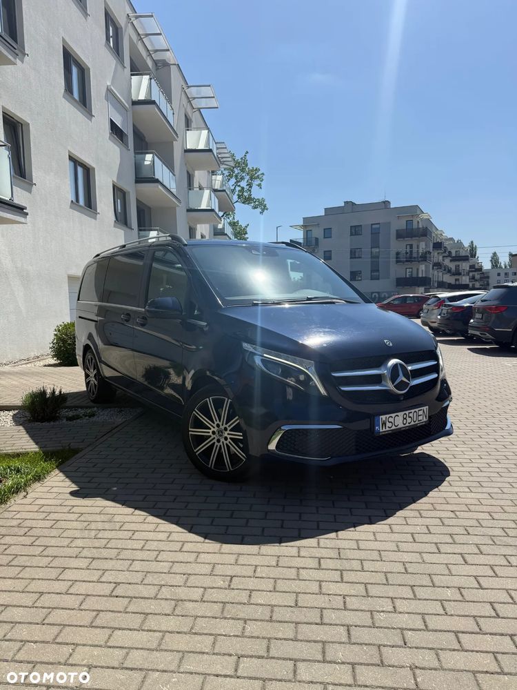 Mercedes-Benz Klasa V - 21