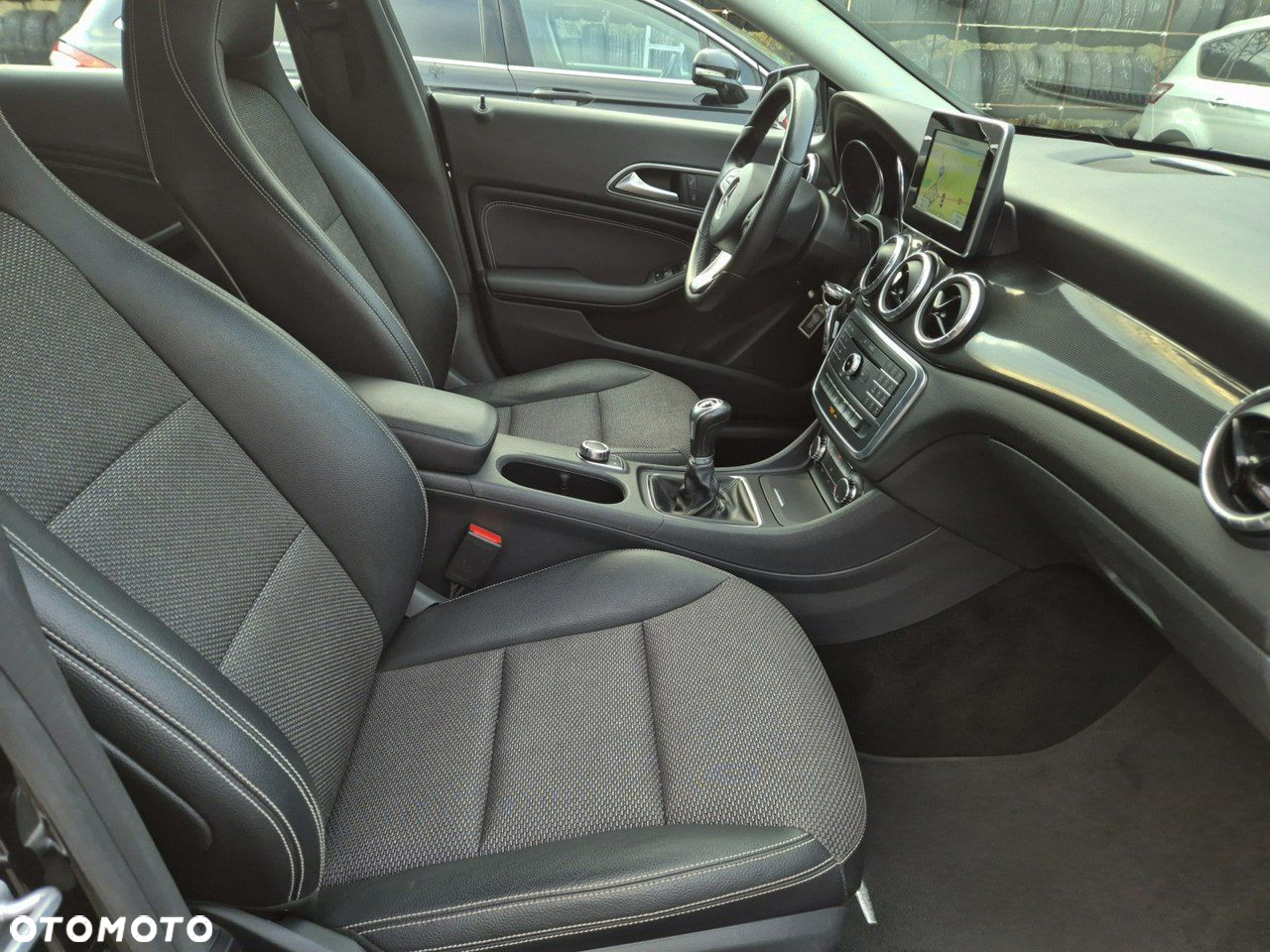 Mercedes-Benz CLA - 29