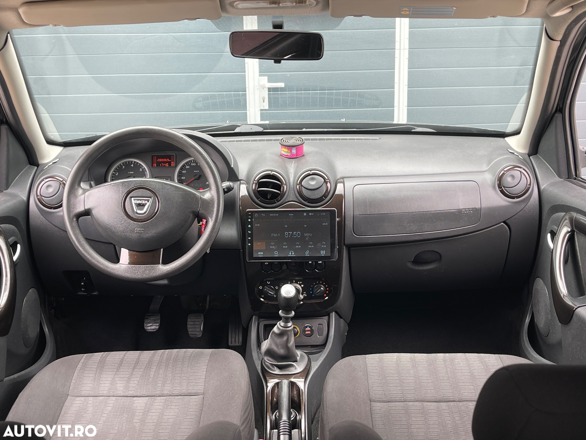 Dacia Duster 1.5 dCi 4x2 Laureate - 8