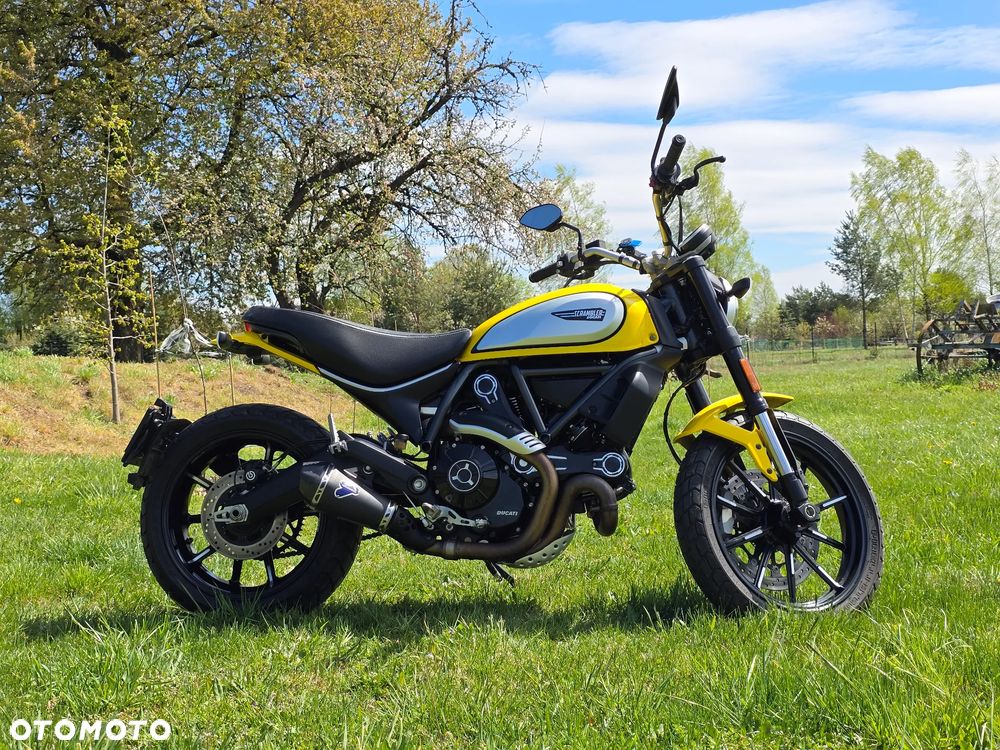 Ducati Scrambler - 12