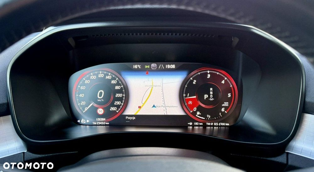 Volvo XC 40 D3 AWD Momentum Pro - 30