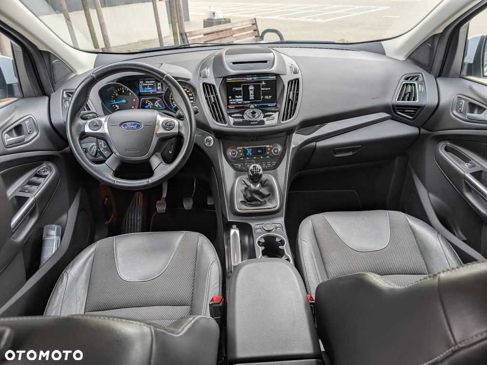 Ford Kuga 2.0 TDCi 4x4 Titanium - 21