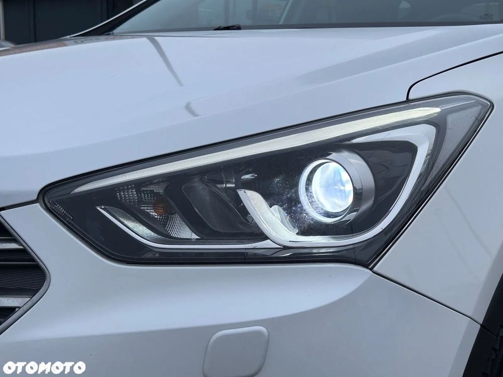 Hyundai Santa Fe 2.0 CRDi Premium 4WD - 32