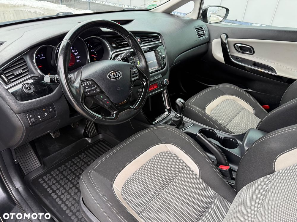 Kia Ceed 1.6 CRDi L Business Line - 8