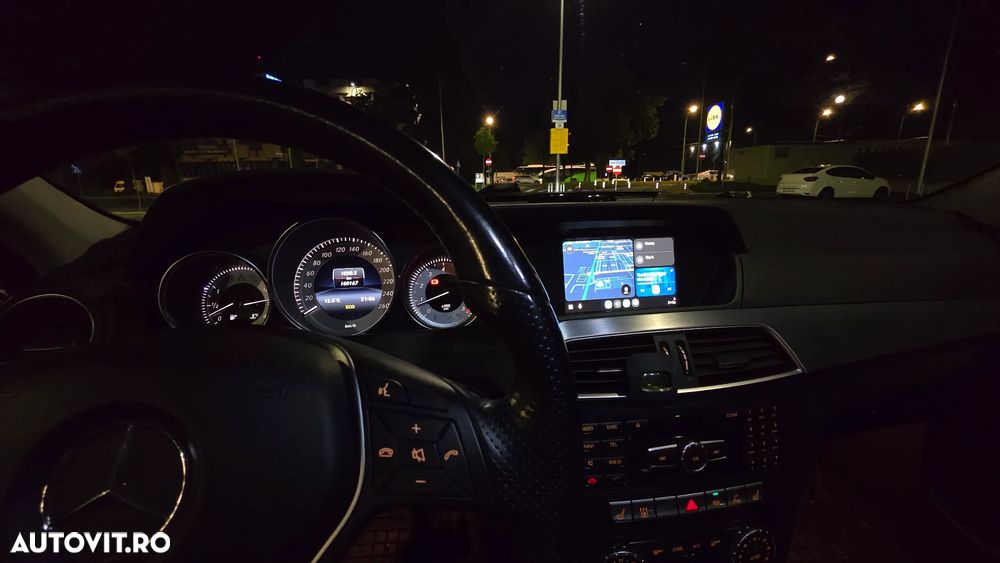 Mercedes-Benz C 200 - 6