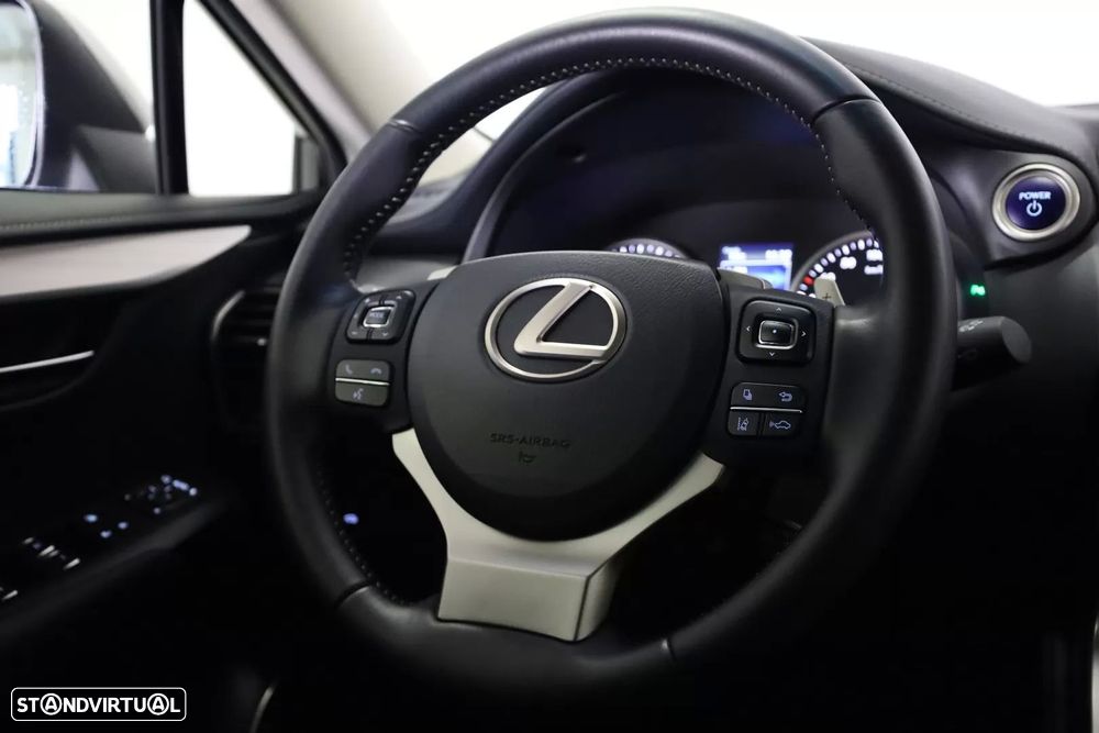 Lexus NX 300h - 27