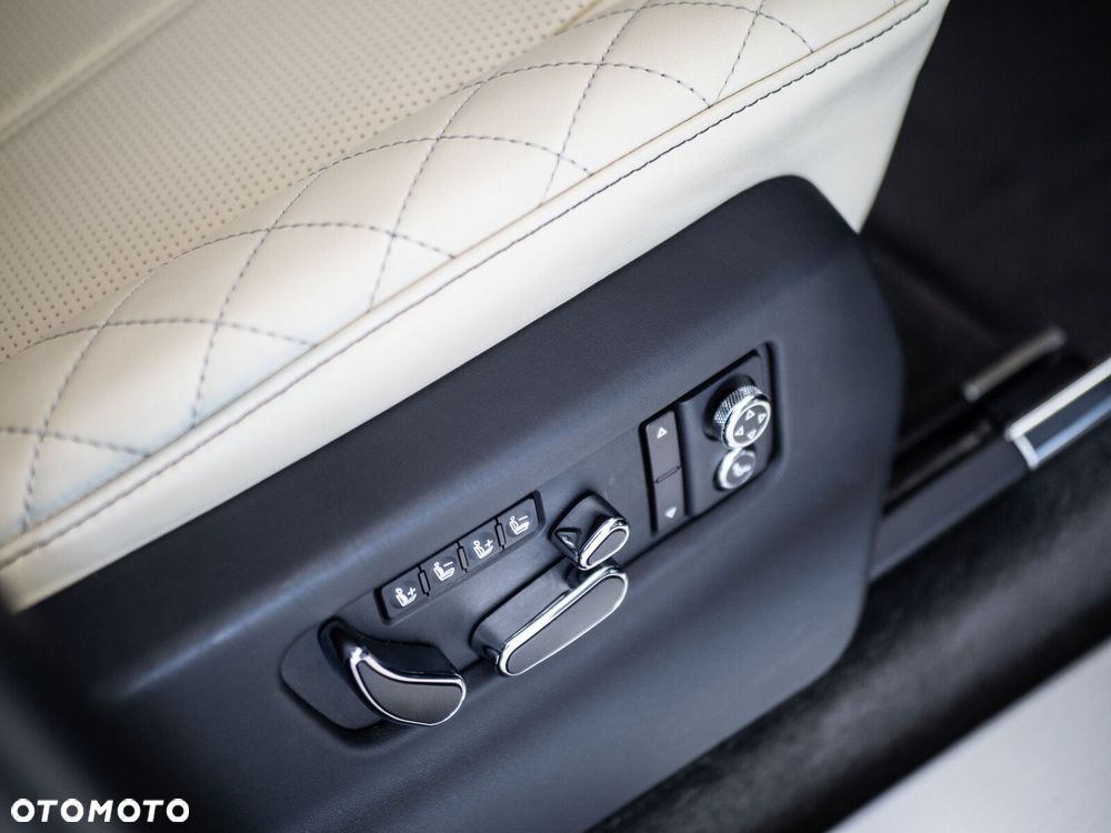 Bentley Bentayga - 23