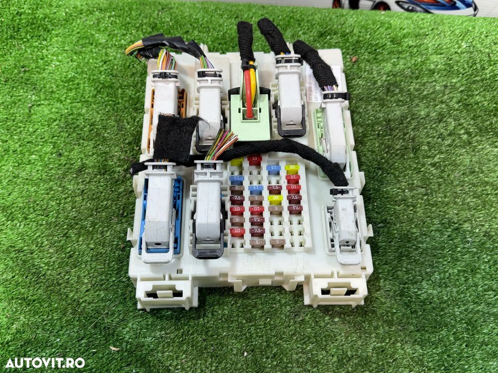 TABLOU PANOU SIGURANTE VOLVO V40 2.0 DIESEL 2015 COD OEM 31394963 31409547 2012-2019 - 1