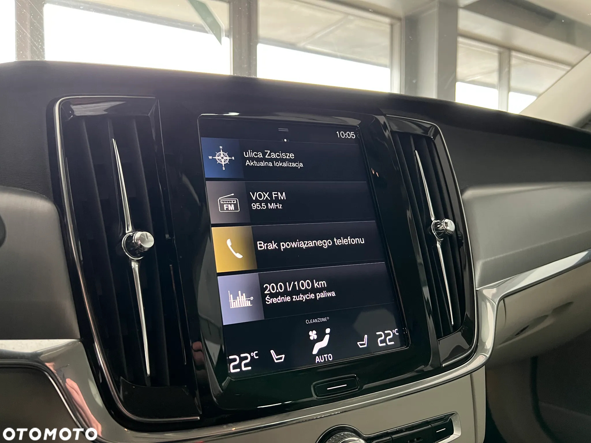 Volvo V90 T4 Momentum Pro - 29