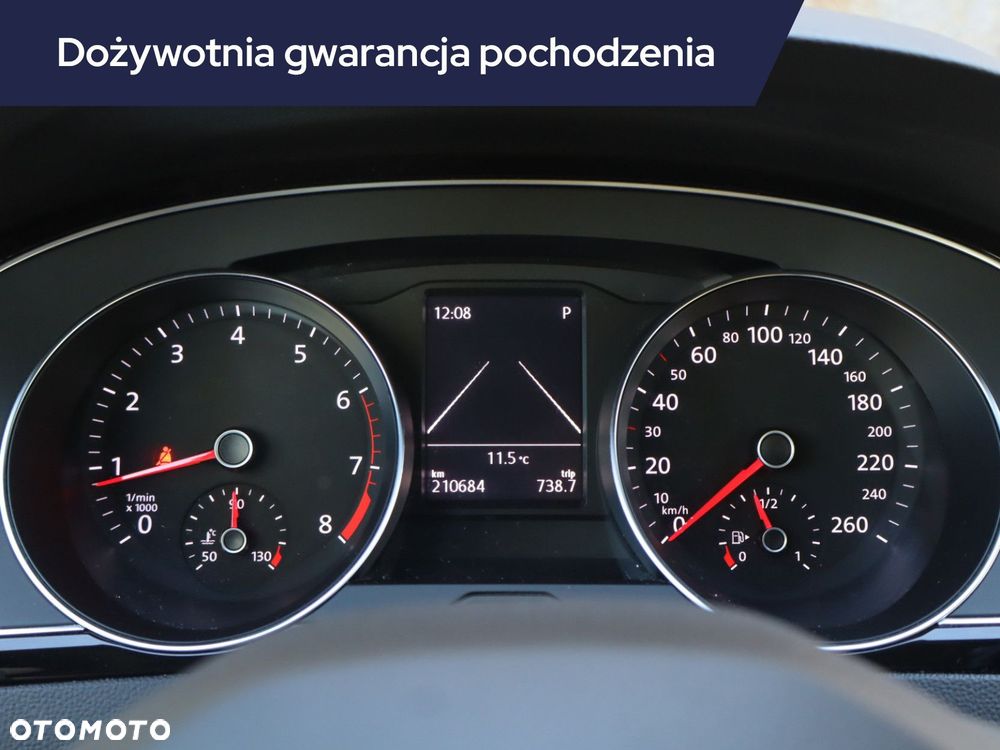 Volkswagen Passat - 13