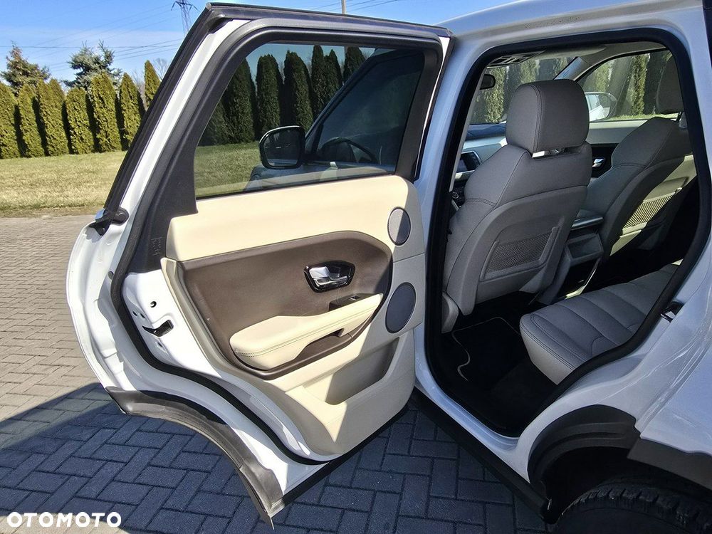 Land Rover Range Rover Evoque - 16