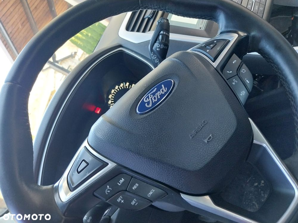 Ford Mondeo - 17