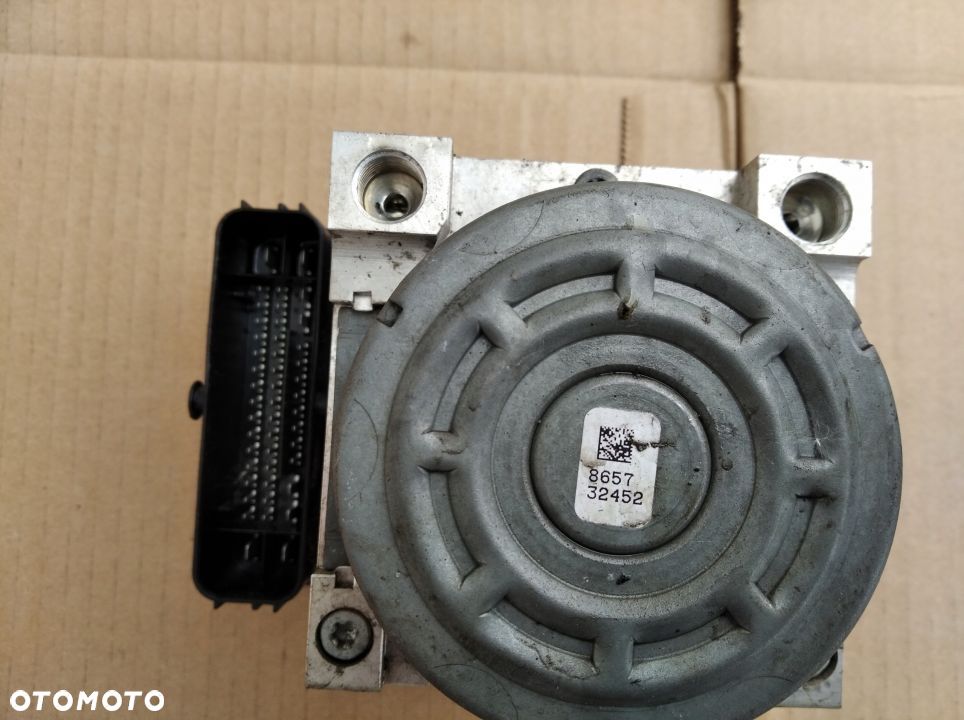 VW Passat B8 pompa sterownik ABS 3Q0907379AA - 1