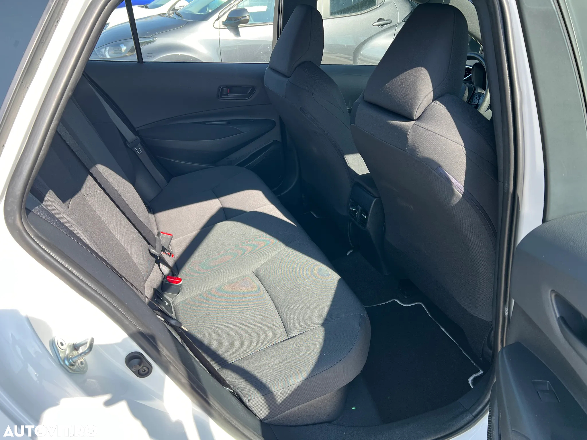 Toyota Corolla 1.8 HSD Eco - 11