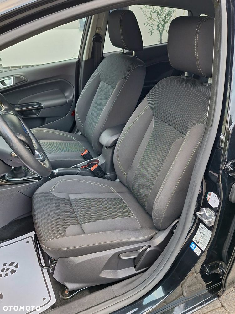 Ford Fiesta 1.0 EcoBoost STart-Stop Titanium - 9