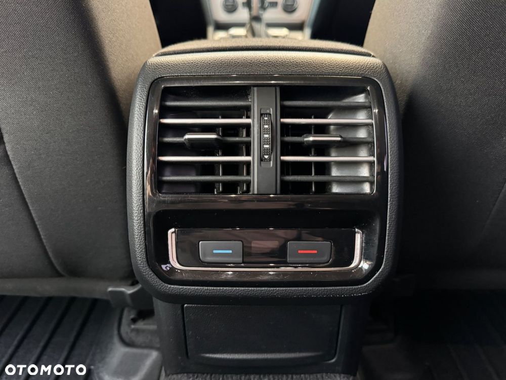 Volkswagen Passat Variant - 18
