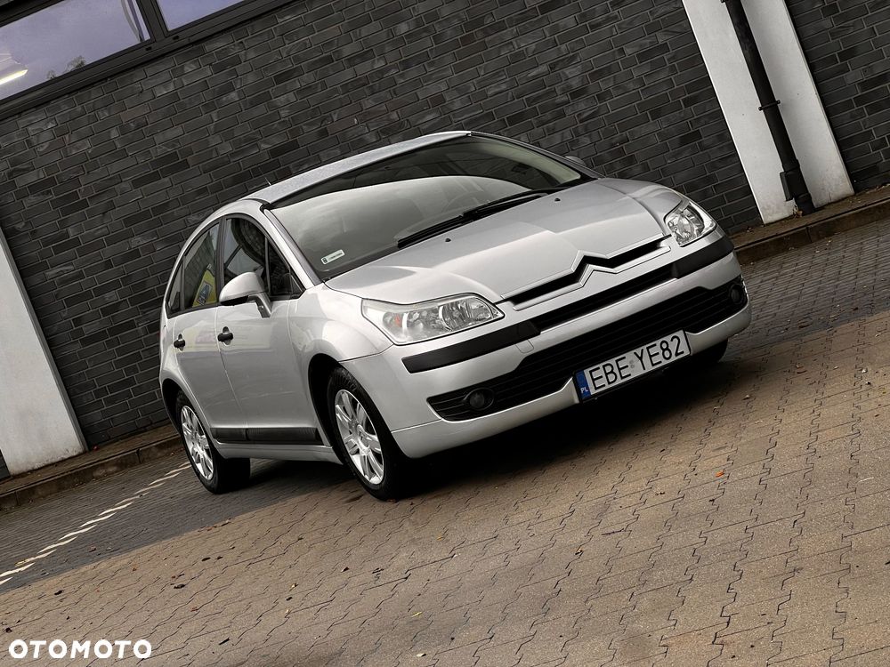 Citroën C4 1.4 16V Magic - 1