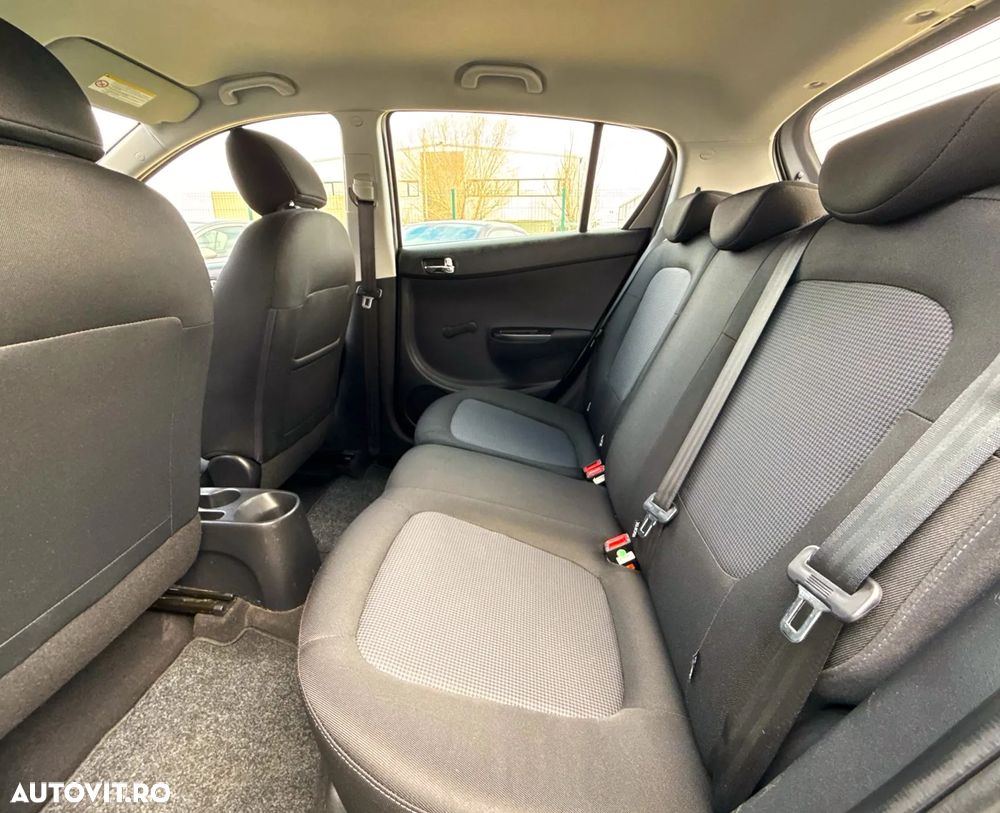 Hyundai i20 1.2 Trend - 19