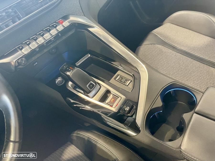 Peugeot 3008 1.2 PureTech Allure EAT8 - 15