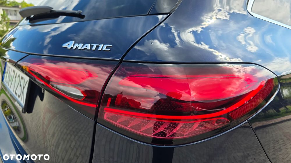 Mercedes-Benz GLC 300 4Matic 9G-TRONIC Avantgarde Advanced - 34